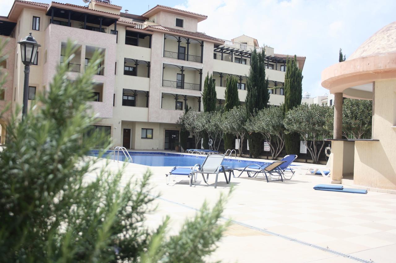Queens Gardens 2 Bedrooms Paphos Kültér fotó