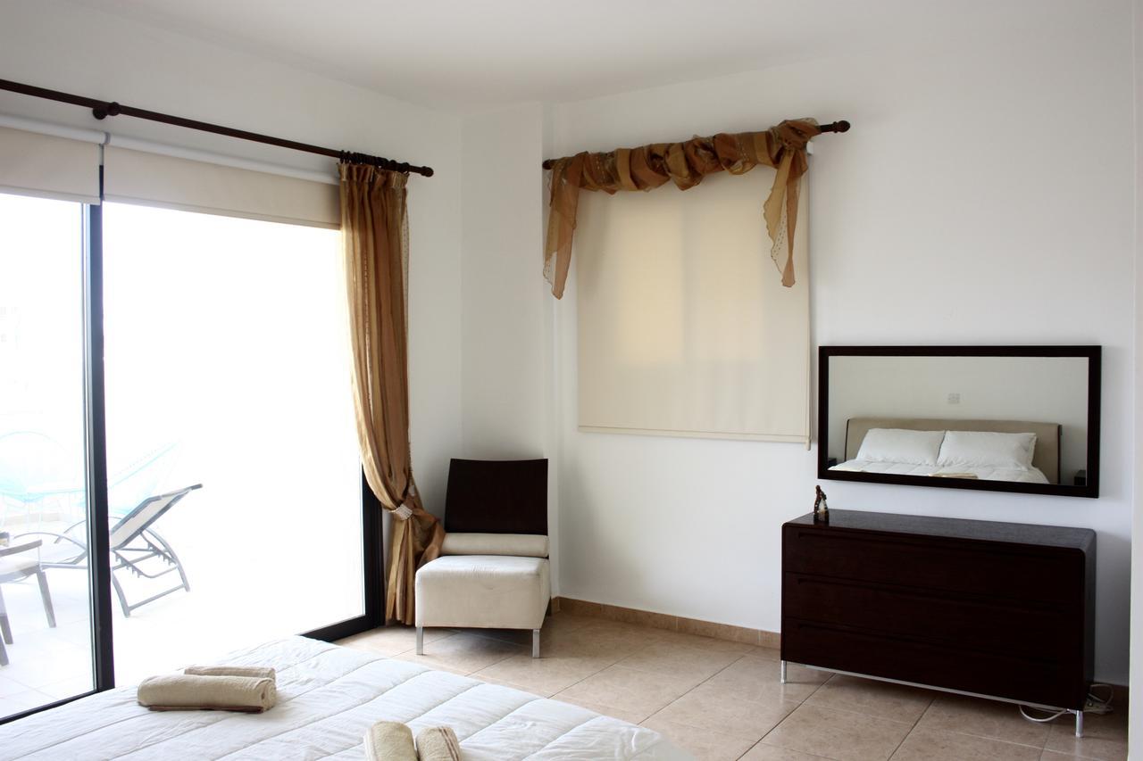 Queens Gardens 2 Bedrooms Paphos Kültér fotó