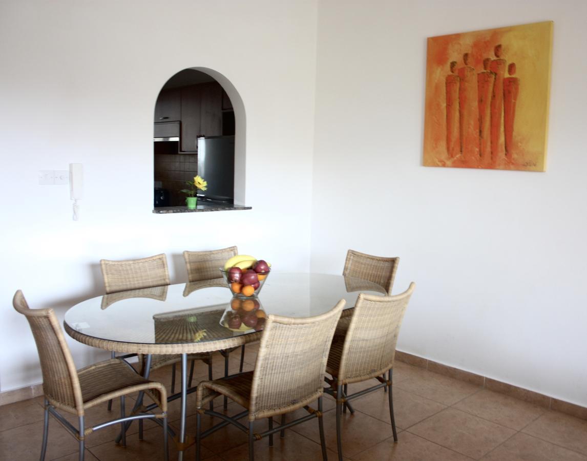 Queens Gardens 2 Bedrooms Paphos Kültér fotó