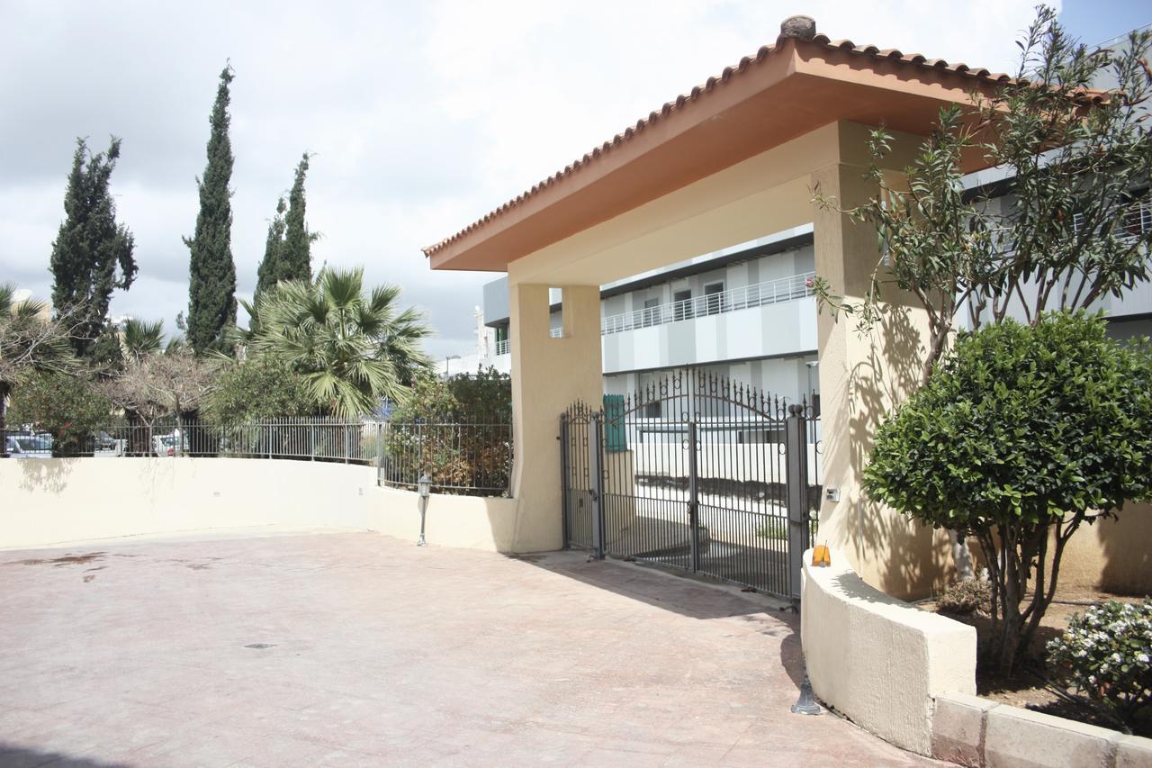 Queens Gardens 2 Bedrooms Paphos Kültér fotó